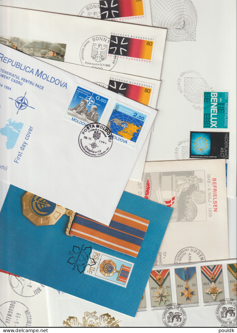 50 Covers With Military As A Theme, Either Stamps Or Postmarks. Postal Weight 0,350 Kg. Please Read Sales Conditions - Militares