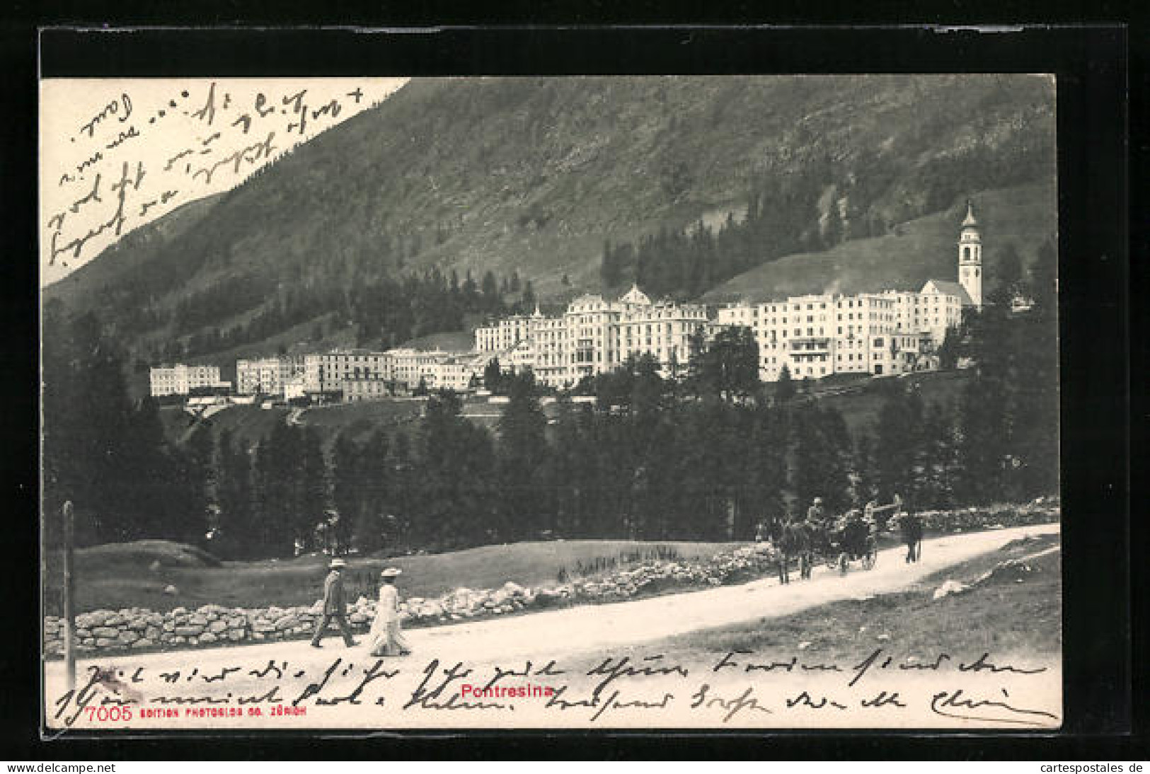 AK Pontresina, Kutsche Am Uferweg, Blick Auf Die Hotelanlagen  - Pontresina