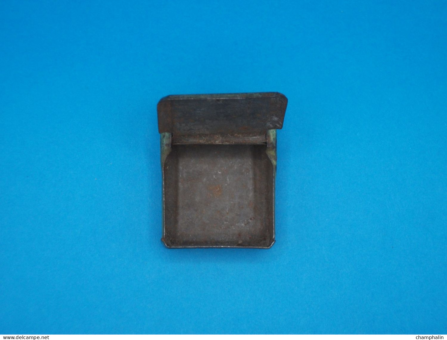 Boîte en métal ancienne - Dragées Nyrdahl à l'Ibogaïne - Produits Nyrdahl à Paris (75) - Neurasthénie Dépression