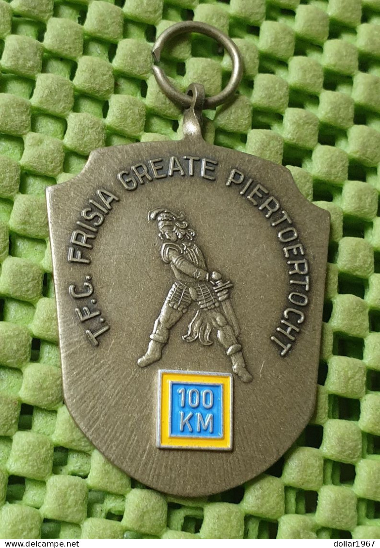 Medaile :  T.F.C. Frisia Greate Piertoertocht 100 Km- 1990  -  Original Foto  !!  Medallion  Dutch - Altri & Non Classificati