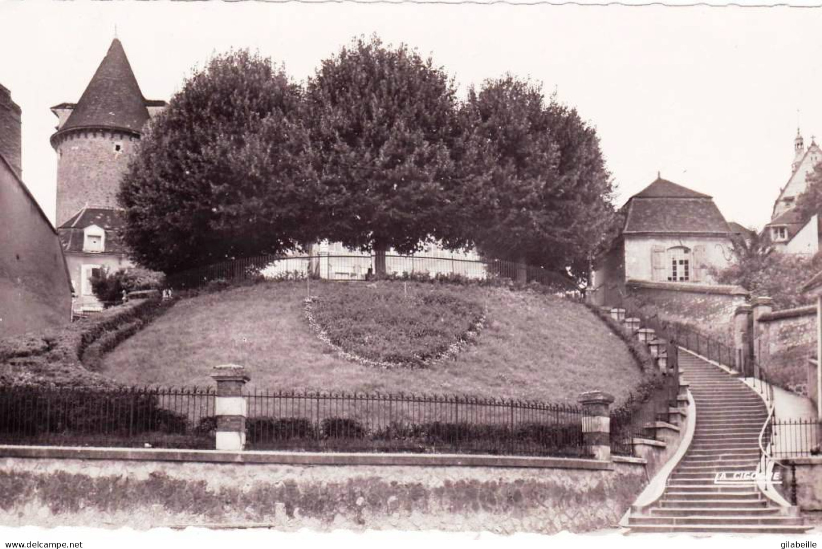 89 - Yonne -  SAINT FLORENTIN - La Tour Des Cloches - Saint Florentin