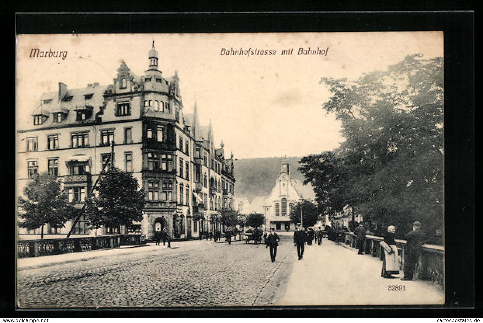 AK Marburg, Bahnhofstrasse Mit Bahnhof  - Marburg