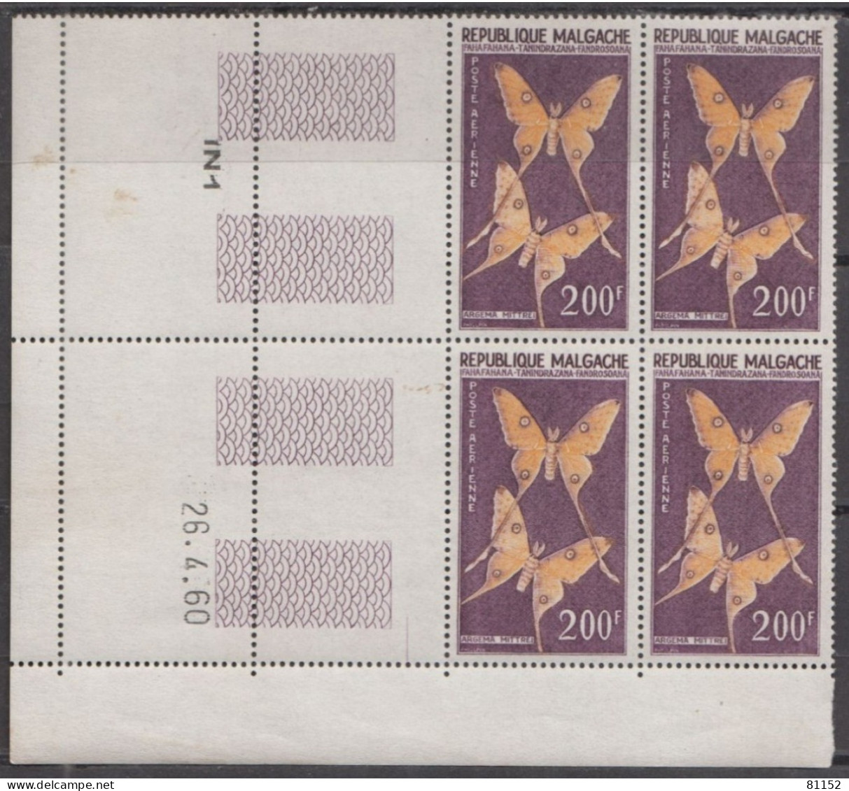 MADAGASCAR Coins Datés " Poste Aérienne " 200F Y.et.T. 82  Le 26 4 1960  Scan Recto-verso   Papillon  " Argema Mittrei " - Luchtpost