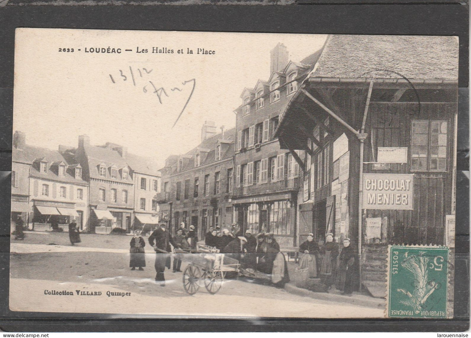 22 - LOUDEAC - Les Halles Et La Place - Loudéac