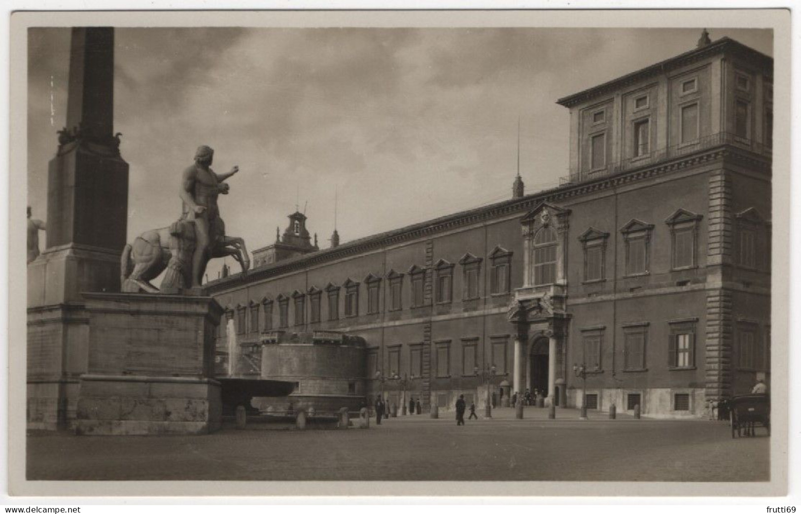 AK 214212 ITALY - Roma - Il Quirinale - Other Monuments & Buildings
