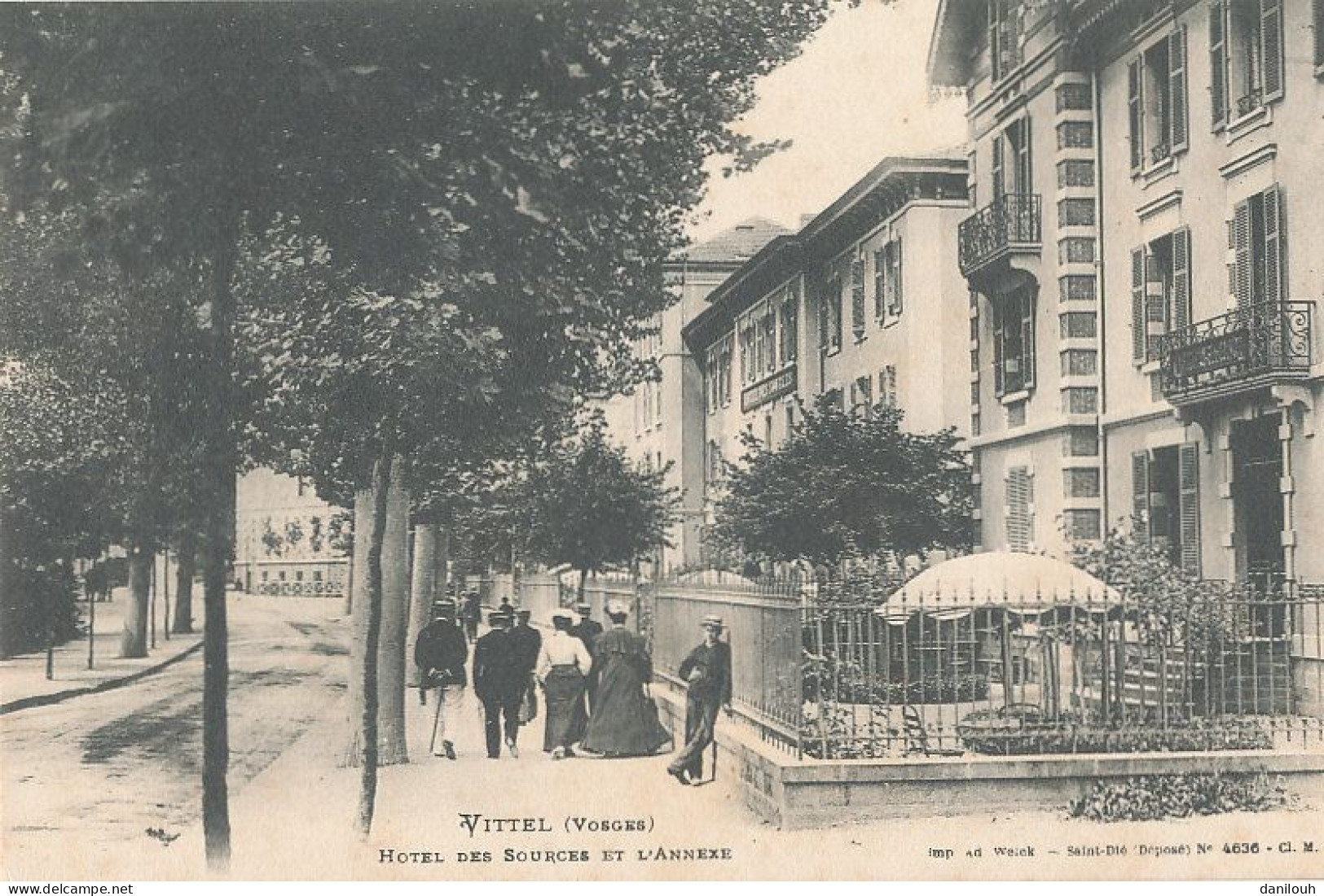 88 // VITTEL  Hotel Des Sources Et L'annexe  Edit Ad Weick - Vittel