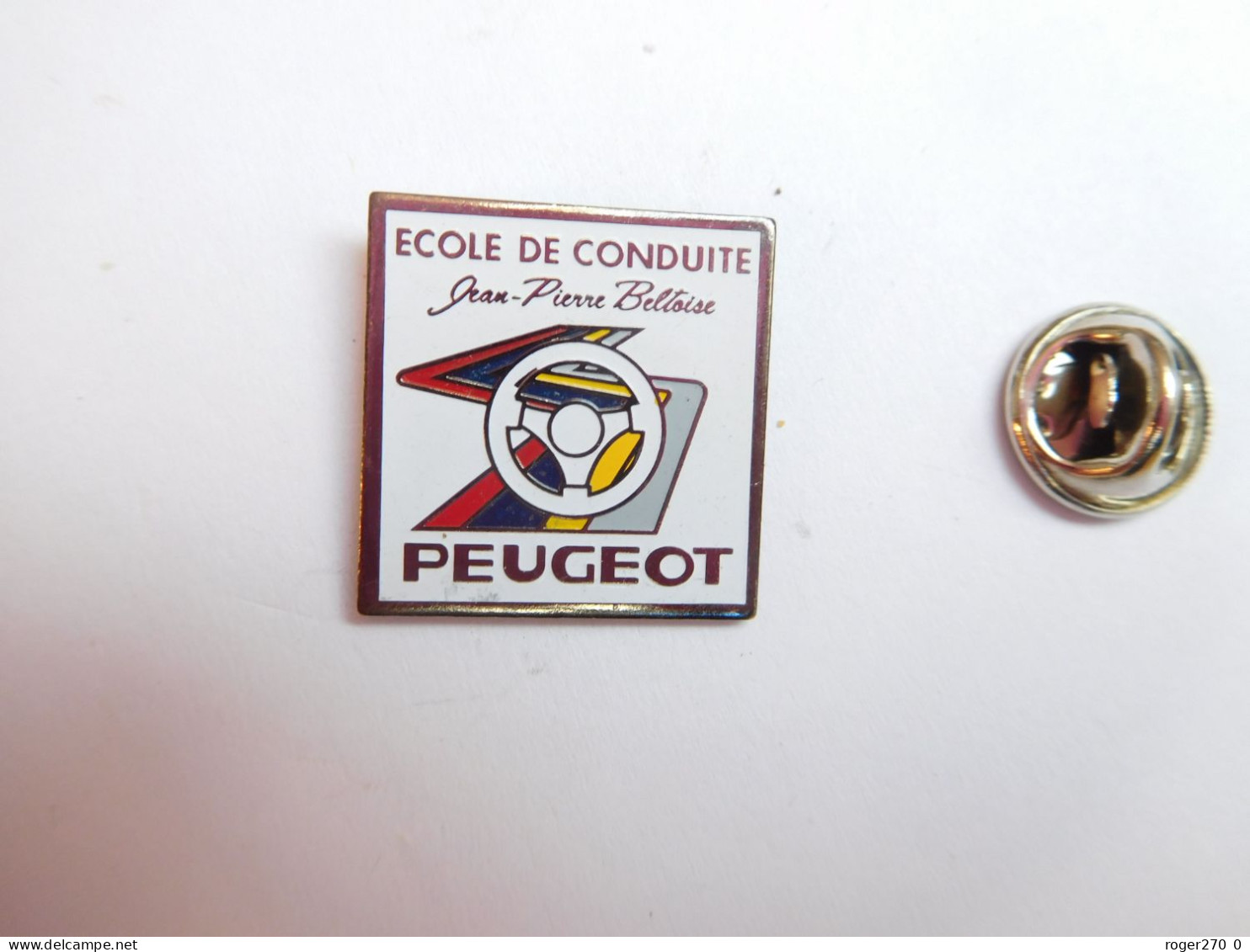 Beau Pin's , Auto Peugeot  , Ecole De Conduite Jen Pierre Beltoise , Signé  Starpin's - Peugeot