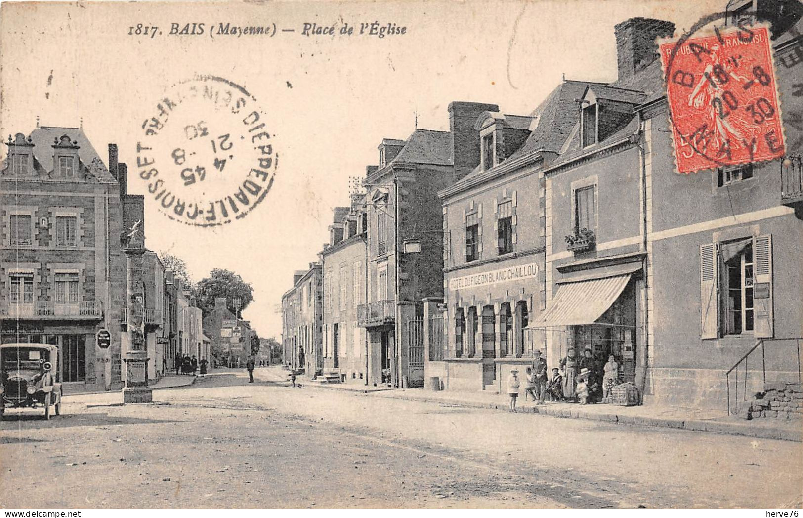 BAIS - Place De L'Eglise - Bais