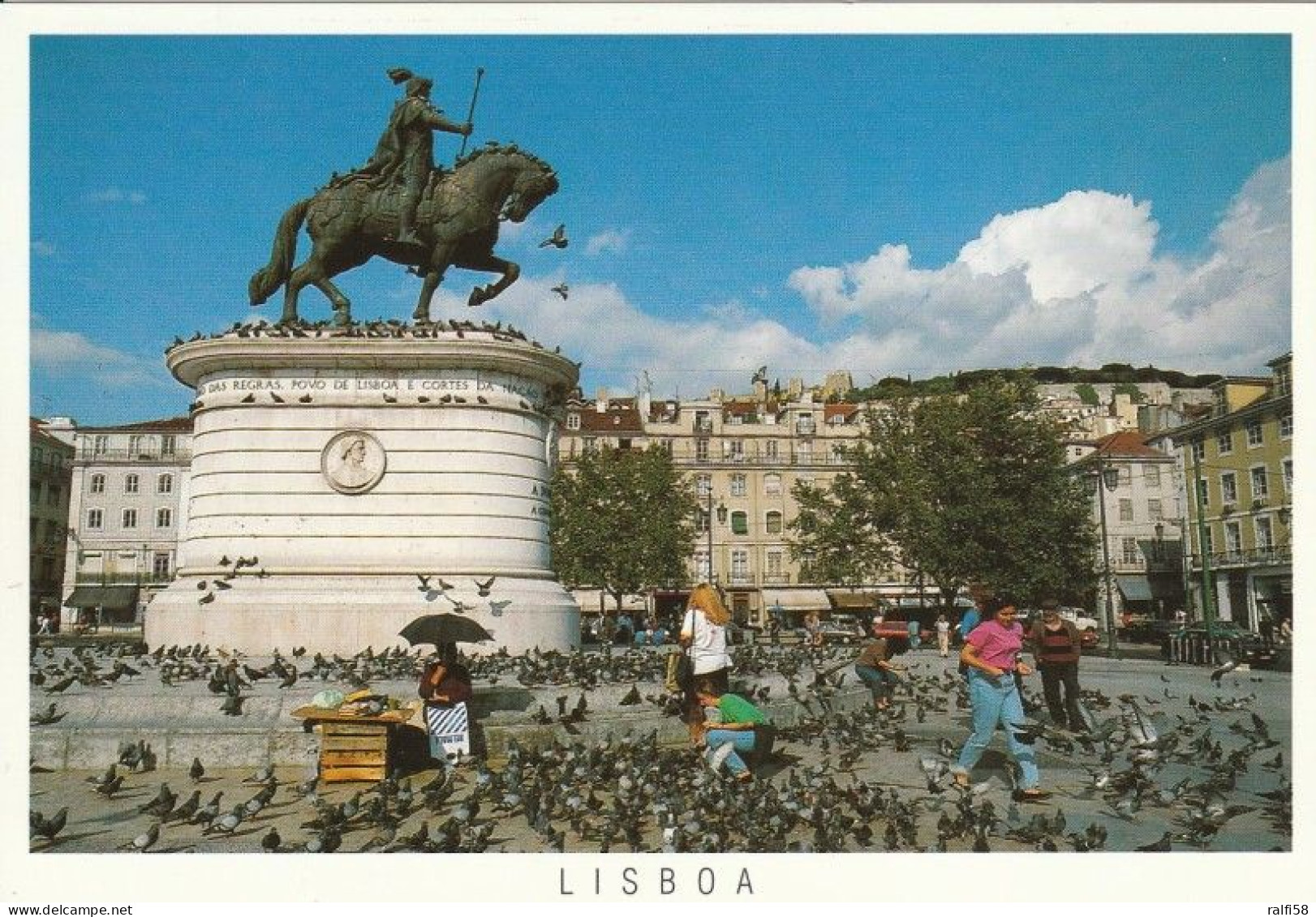1 AK Portugal * Lissabon Praça Da Figueira Mit Der Reiterstatue Von João I. Von Portugal * - Lisboa