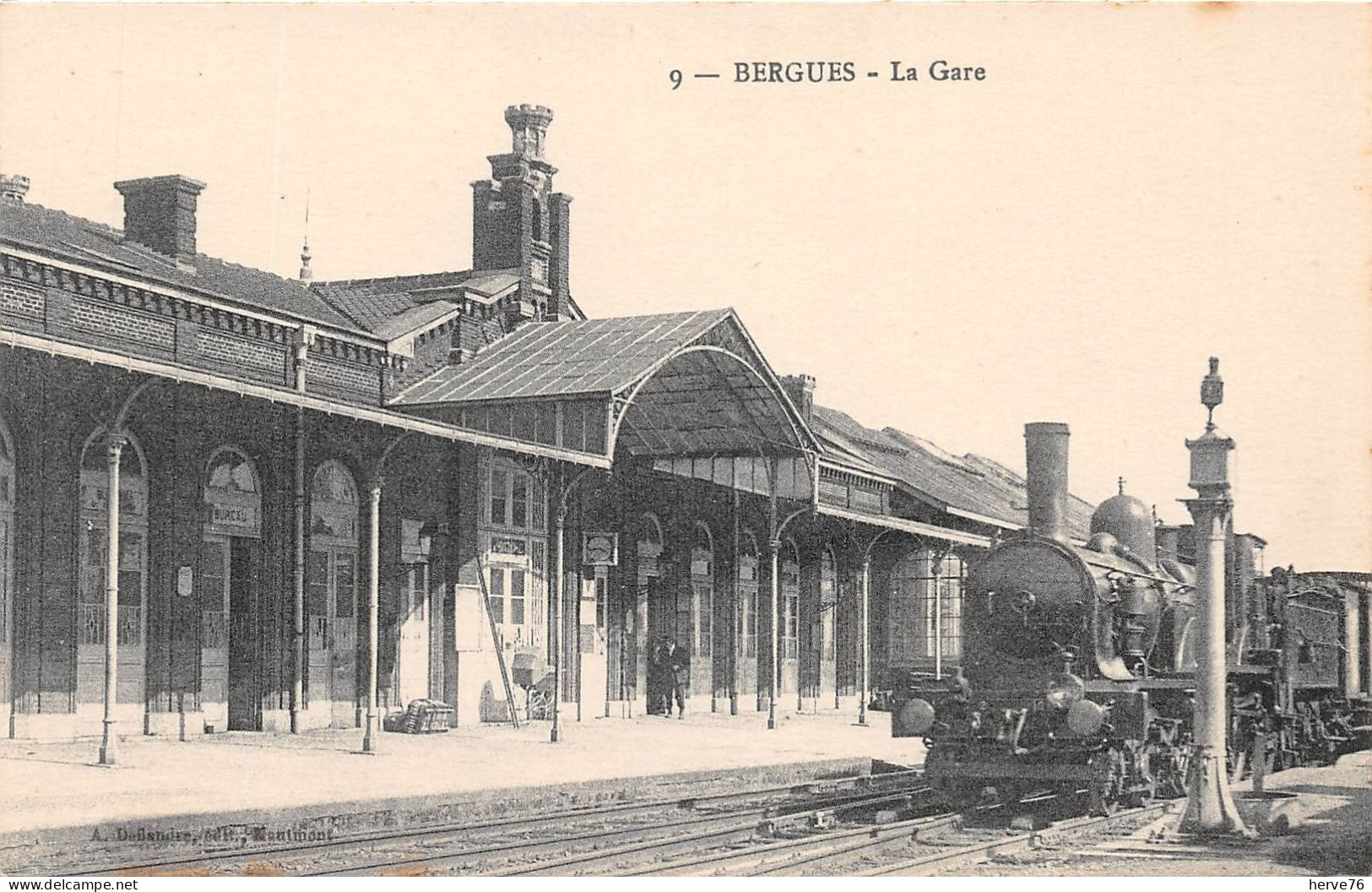 BERGUES - La Gare - Train (carte Pas Courante) - Bergues