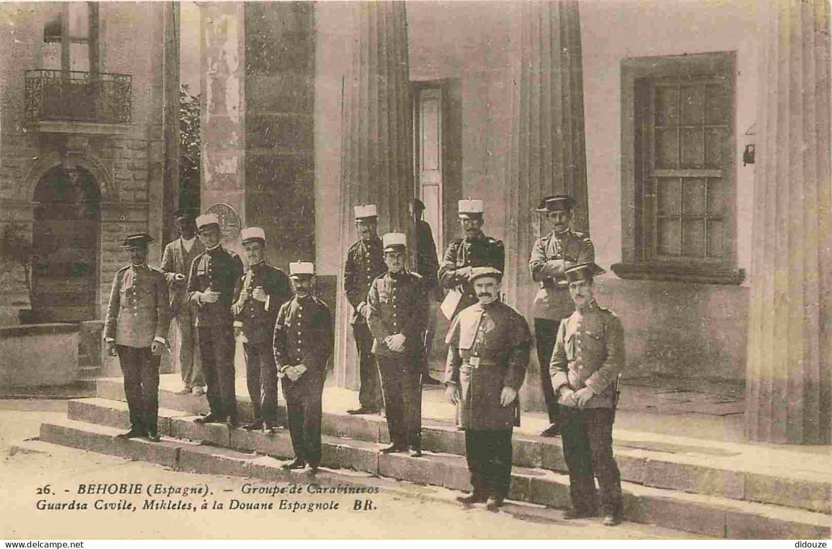 Espagne - Behobie - Groupe De Carabineros - Guardia Civile - Mikeles à La Douane Espagnole - Animée - CPA - Oblitération - Vari