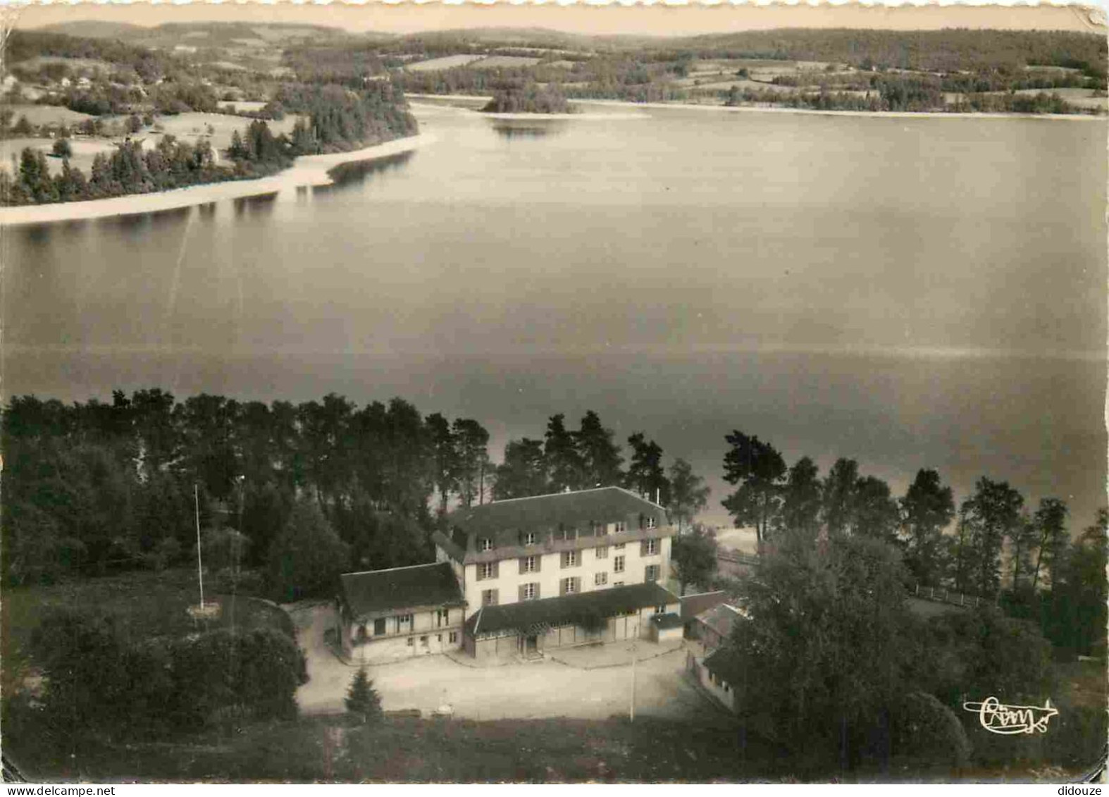 58 - Montsauche Les Settons - Vue Aérienne De La Colonie De Vacances - Le Lac - Mention Photographie Véritable - Carte D - Montsauche Les Settons