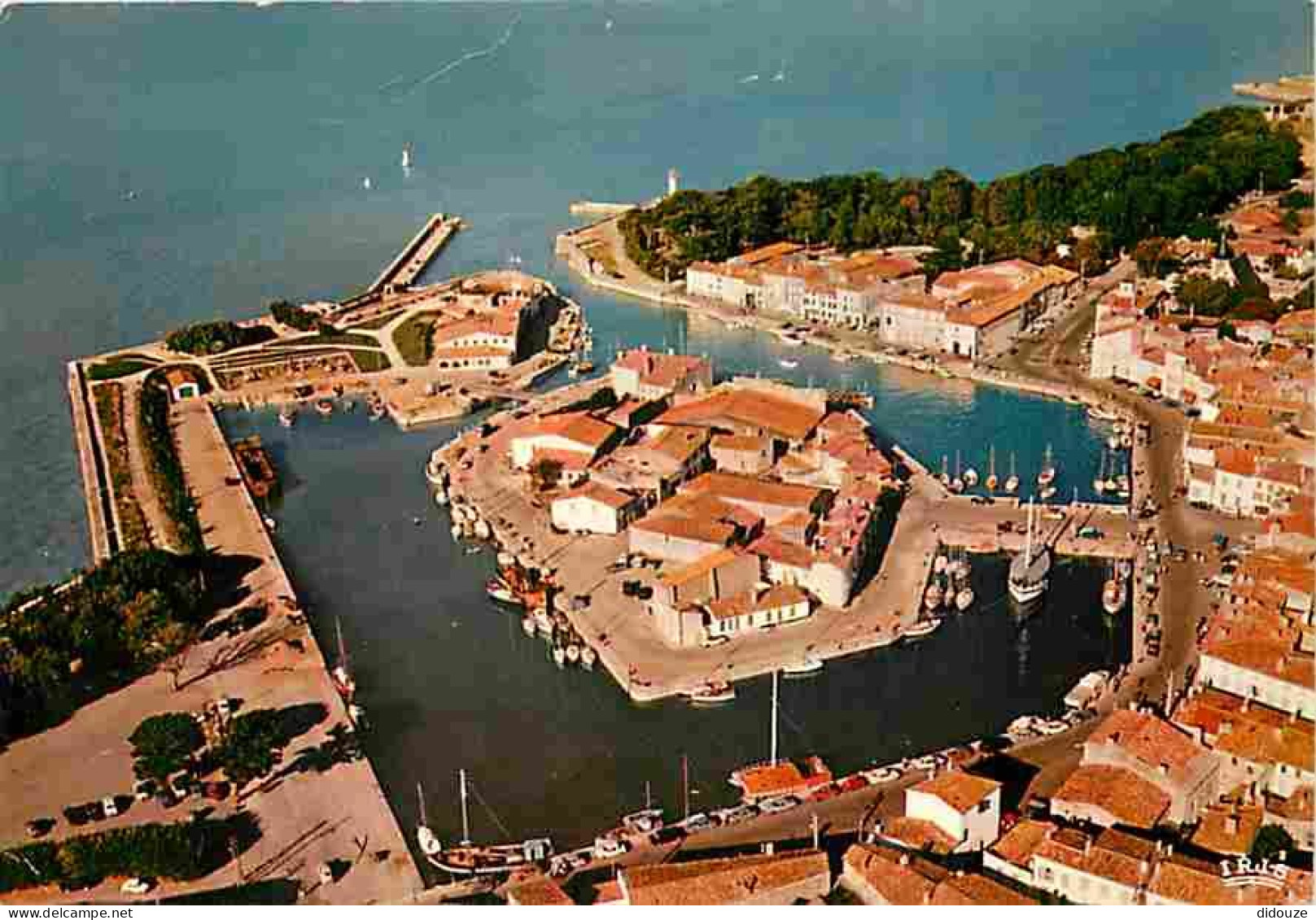 17 - Ile De Ré - Saint Martin De Ré - Vue Générale Aérienne - CPM - Voir Scans Recto-Verso - Saint-Martin-de-Ré