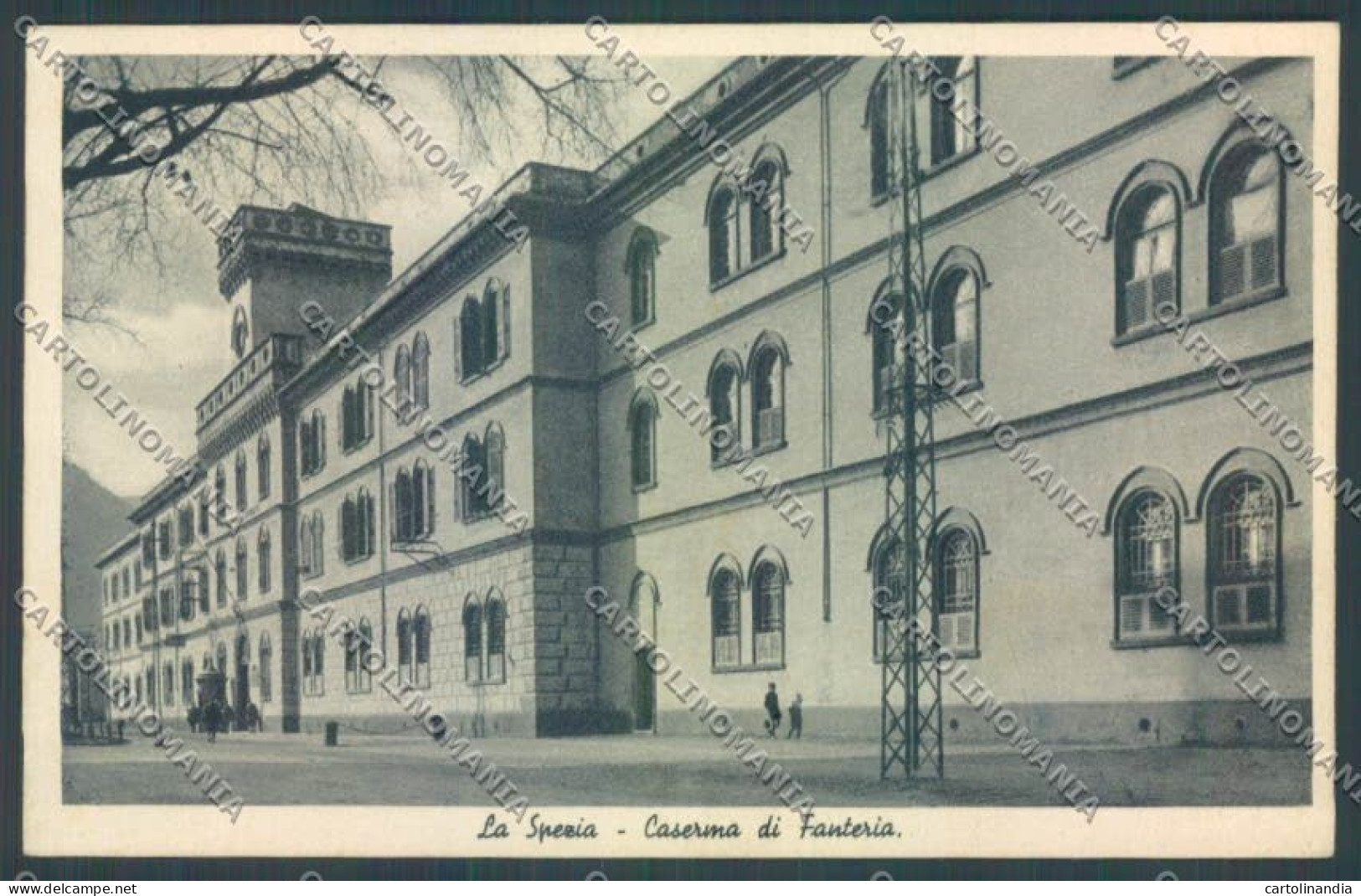 La Spezia Città Caserma Fanteria Cartolina ZT6916 - La Spezia