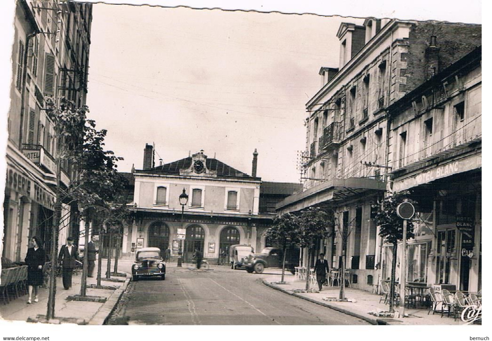 CPSM NEVERS La Gare - Gares - Sans Trains