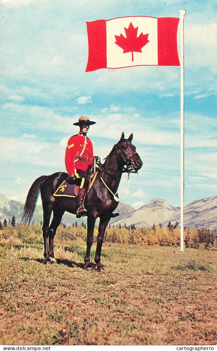 Royal Canadian Mounted Police In Uniform With National Flag - Police - Gendarmerie