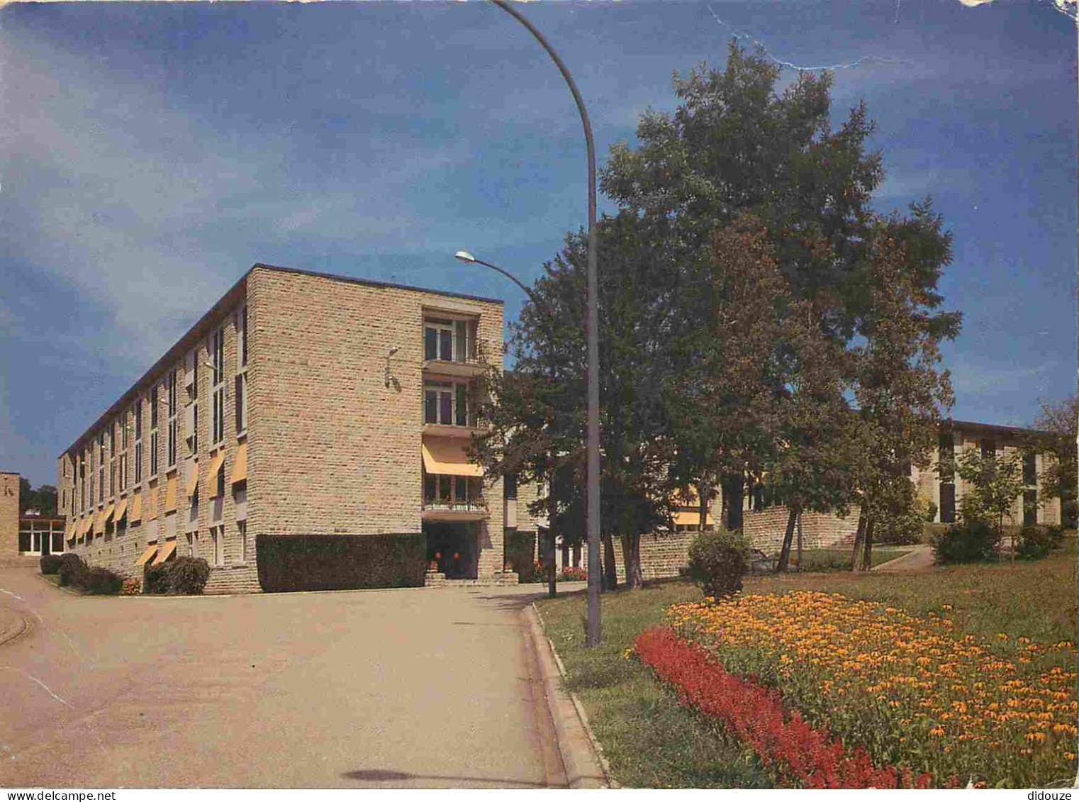 58 - Saint Honoré Les Bains - Le Centre Thermal De Rééducation Respiratoire - Immeuble - Architecture - CPM - Voir Scans - Saint-Honoré-les-Bains