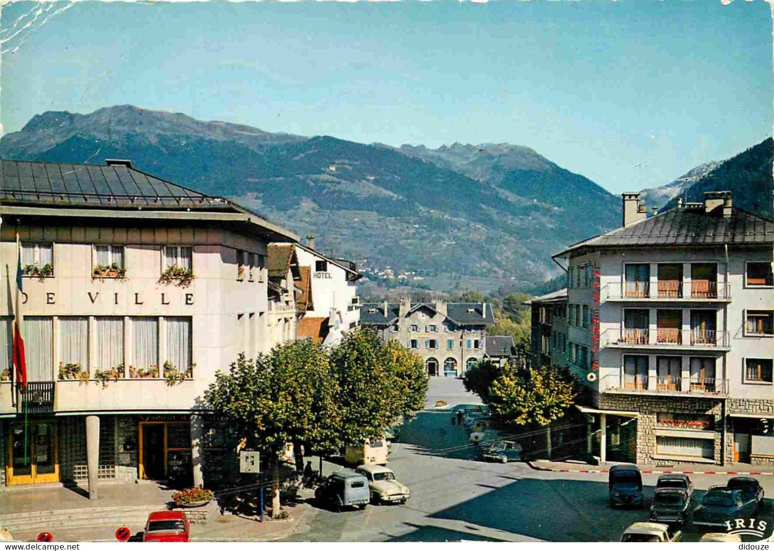73 - Bourg Saint Maurice - Hotel De Ville - Et Avenue De La Gare - Automobiles - Carte Dentelée - CPSM Grand Format - Vo - Bourg Saint Maurice
