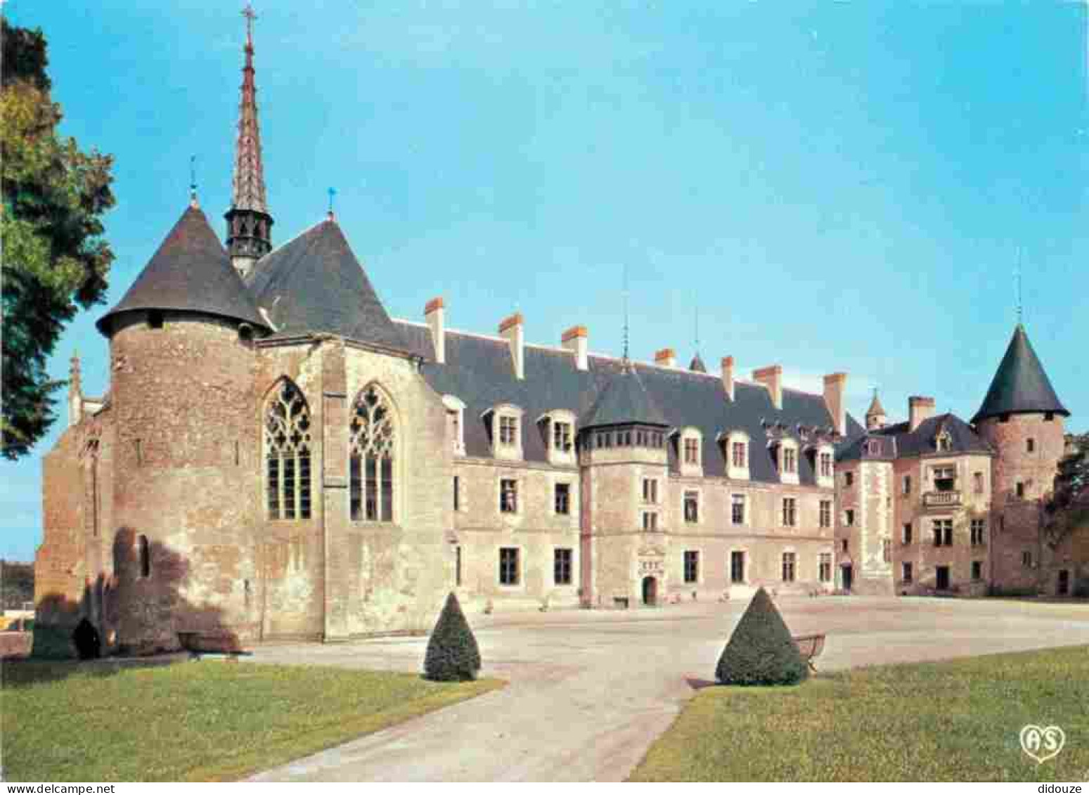 03 - Lapalisse - Le Château - CPM - Carte Neuve - Voir Scans Recto-Verso - Lapalisse