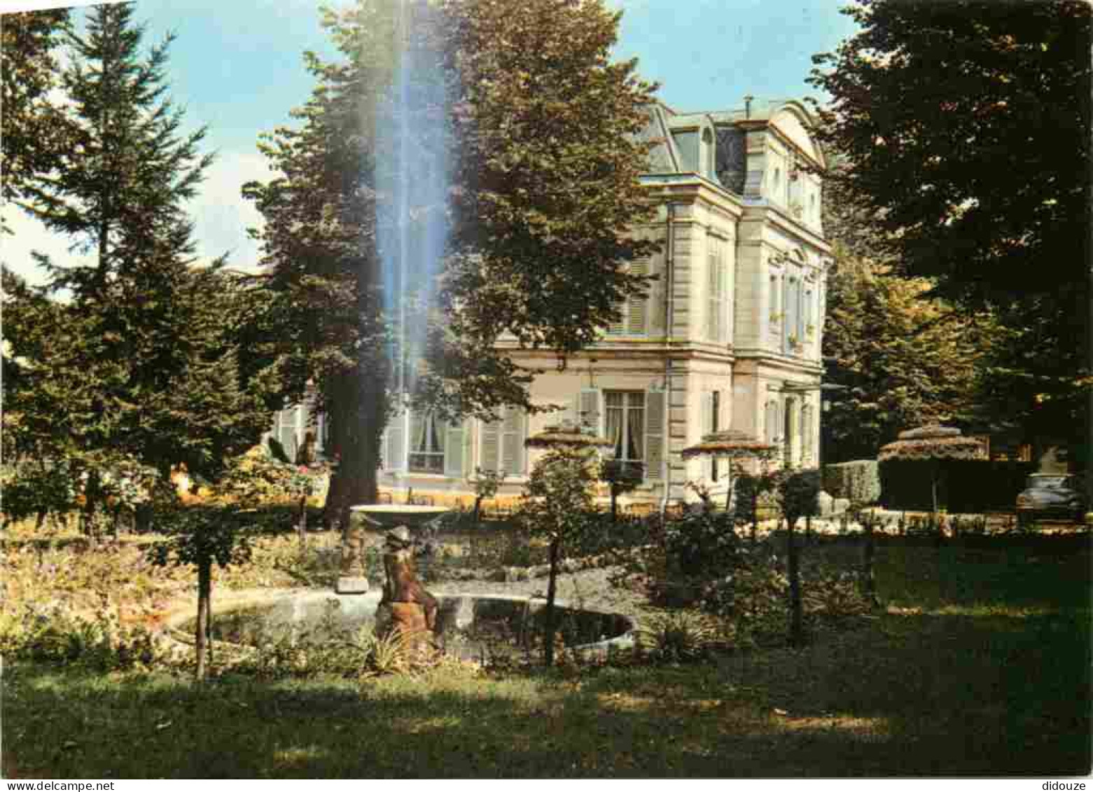 91 - Montgeron - Maison De Repos La Sapinière - Un Coin Du Parc - CPM - Voir Scans Recto-Verso - Montgeron