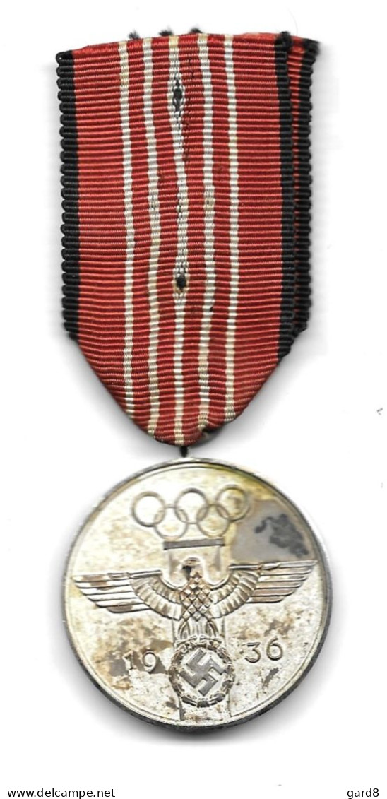 Médaille Des Jeux Olympiques De 1936  - époque Du NSDAP    - Ruban D'origine - Altri & Non Classificati