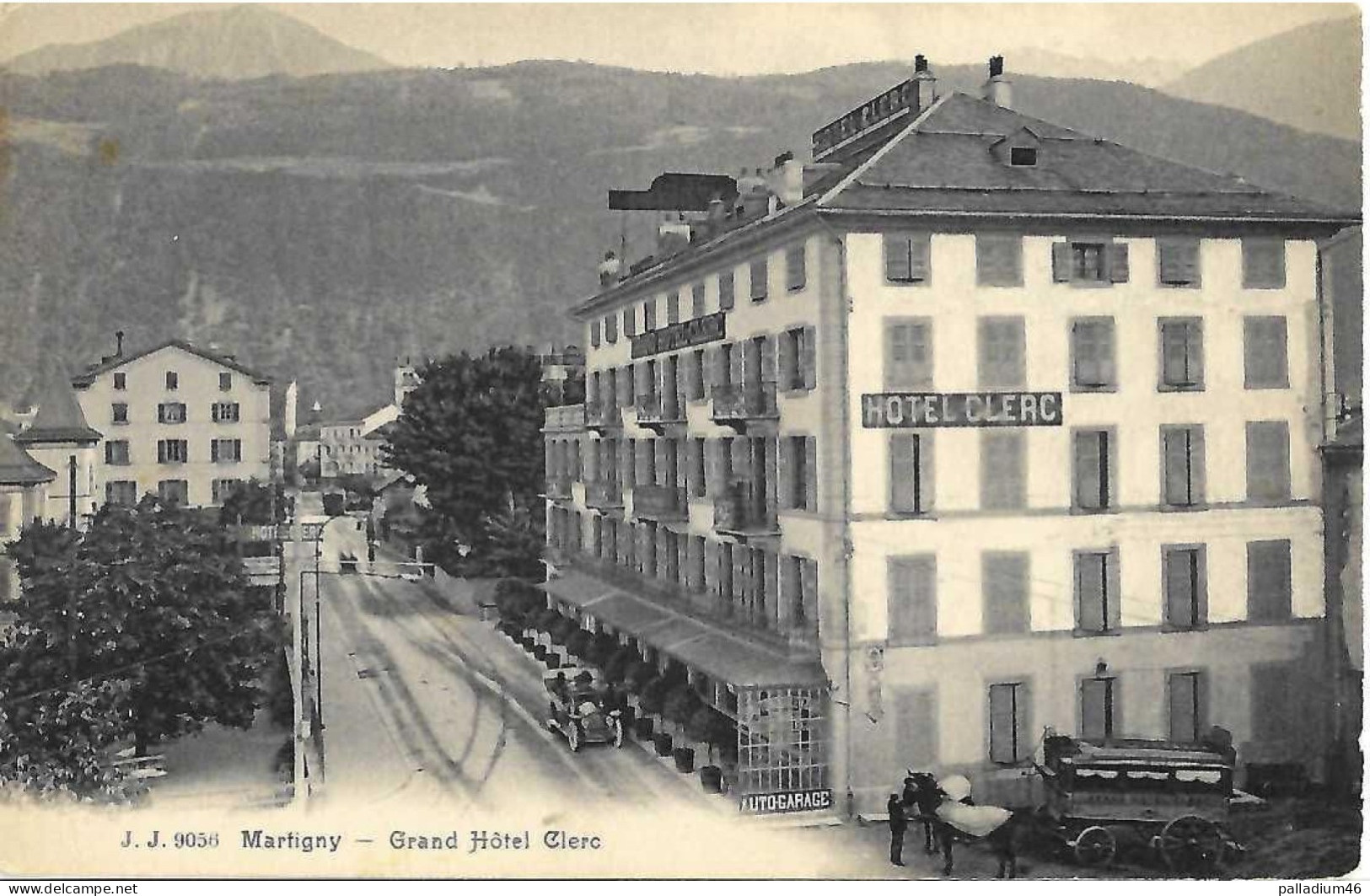 VS MARTIGNY GRAND HOTEL CLERC - Env. 1917 - Carrosse De L'Hôtel Avec Cheval - Vieille Voiture - Martigny