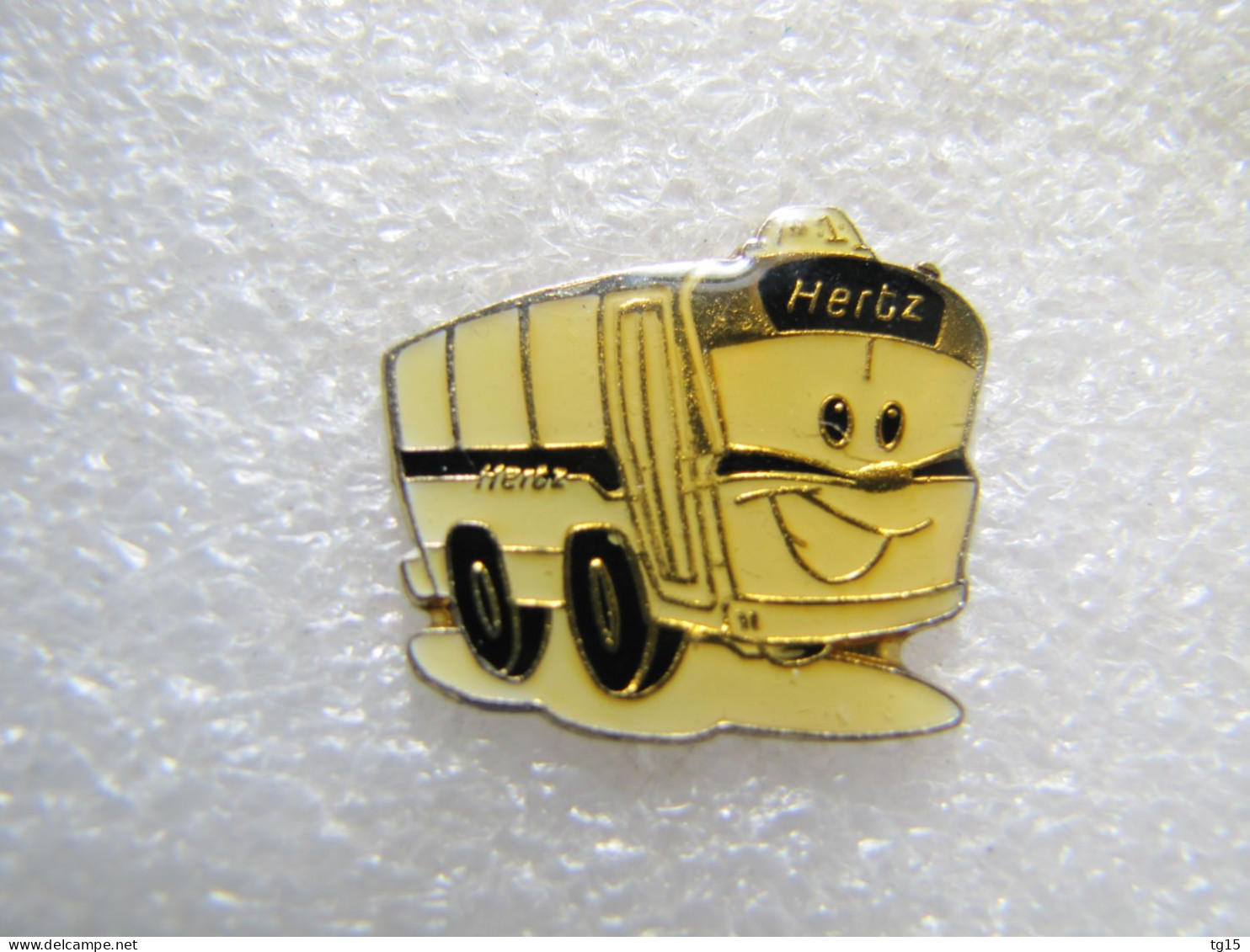 PIN'S    HERTZ  BUS  AUTOBUS - Transports