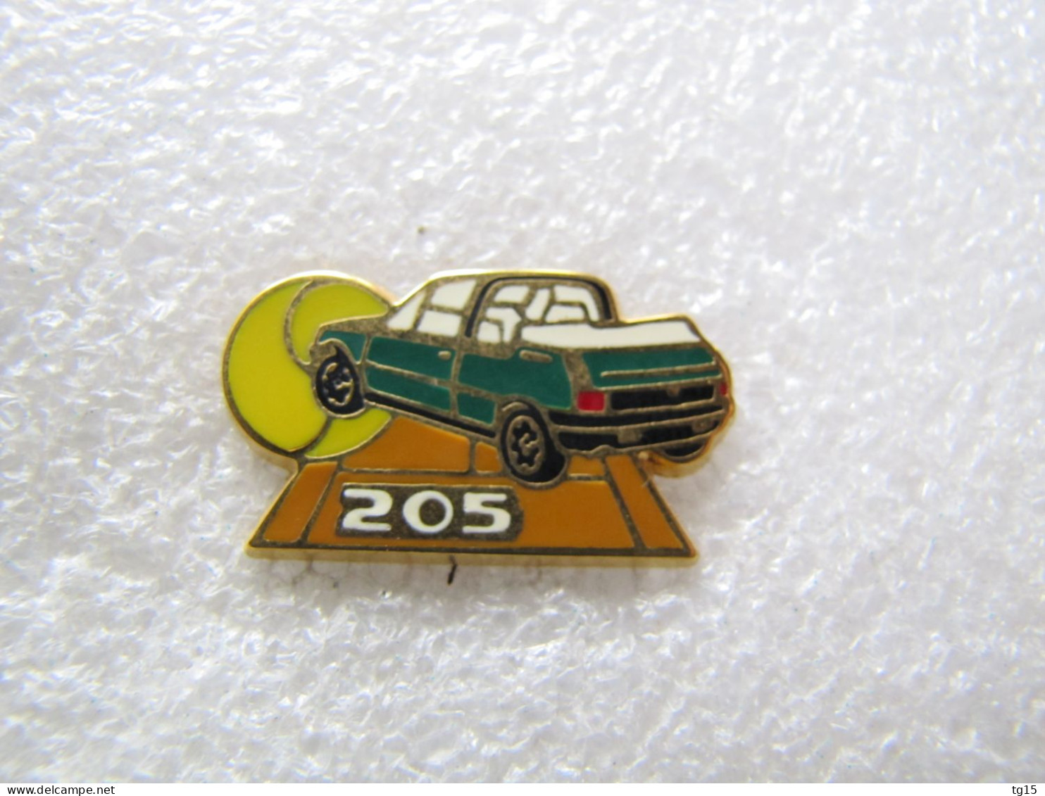 PIN'S   PEUGEOT   205  CTI   ROLAND GARROS  Zamak  HELIUM - Peugeot