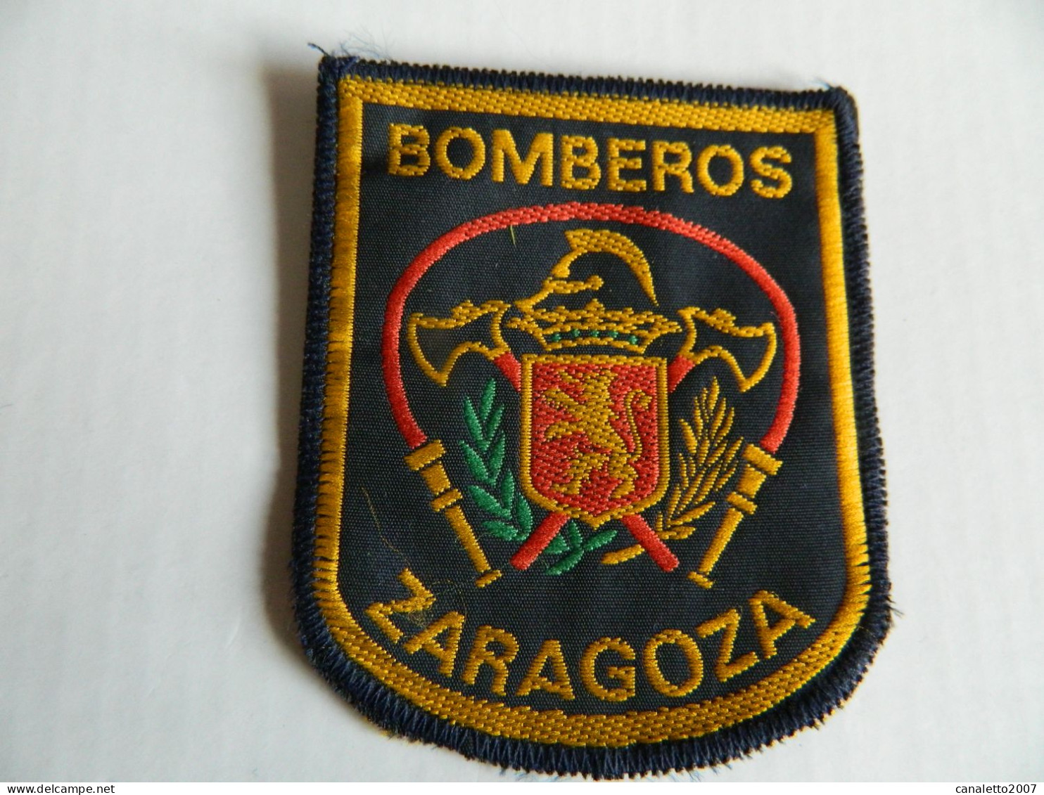ZARAGOZA  +POMPIERS : TRES BEL ECUSSON DES POMPIERS DES BOMBEROS DE ZARAGOZA ESPAGNE - Pompieri