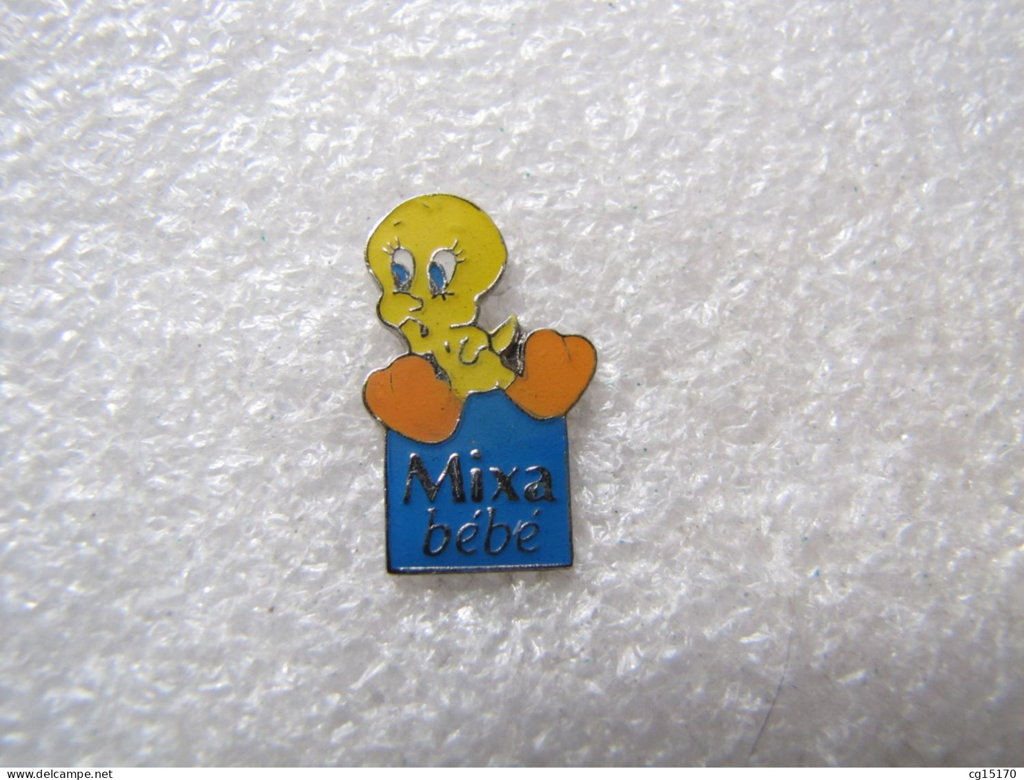 PIN'S    MIXA  BEBE   TITI     WARNER BROS - BD