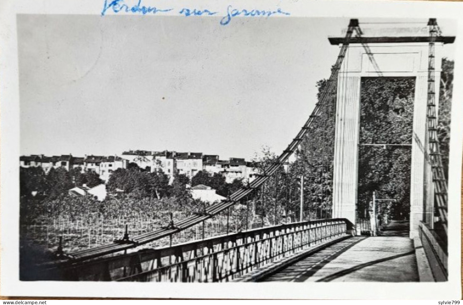 Verdun Sur Garonne - Remparts - Vue Du Pont Suspendu - Verdun Sur Garonne