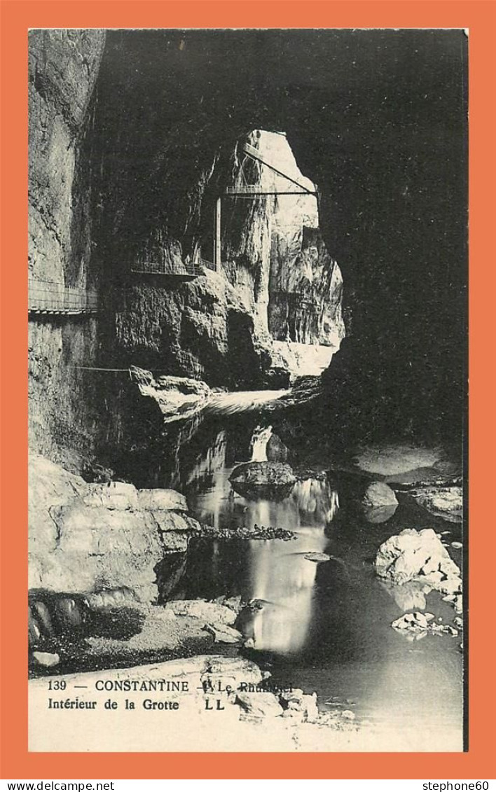 A721 / 453 Algérie CONSTANTINE Intérieur De La Grotte - Constantine