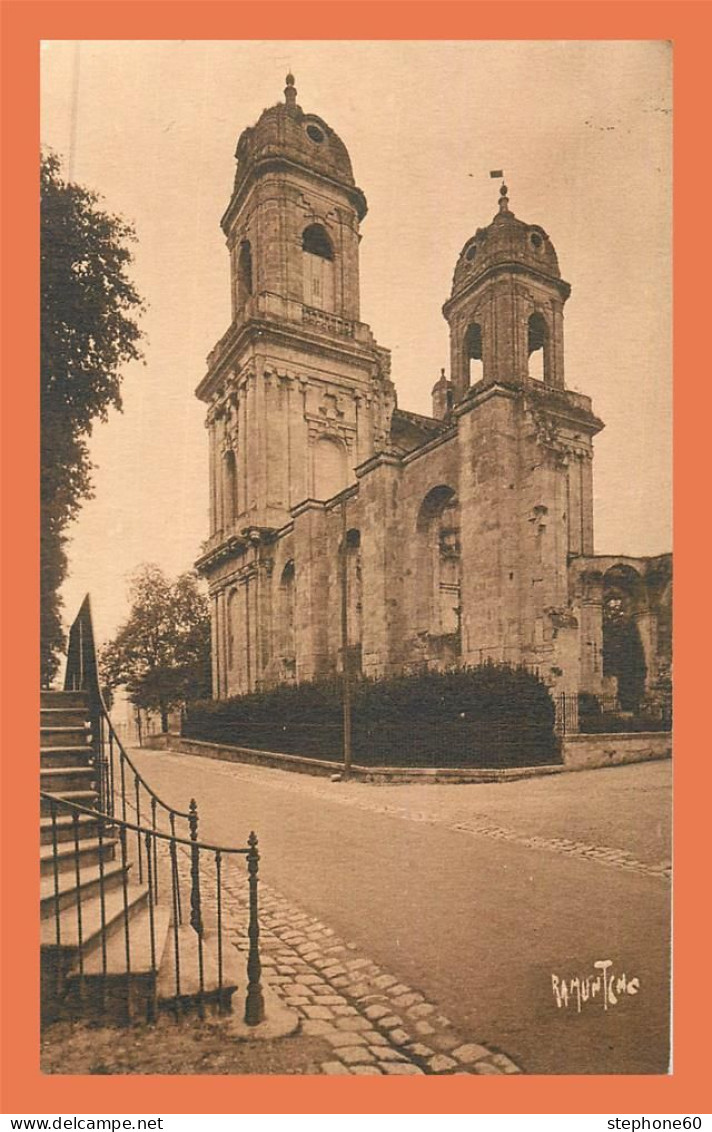 A722 / 543 17 - SAINT JEAN D'ANGELY Église Inachevée - Saint-Jean-d'Angely