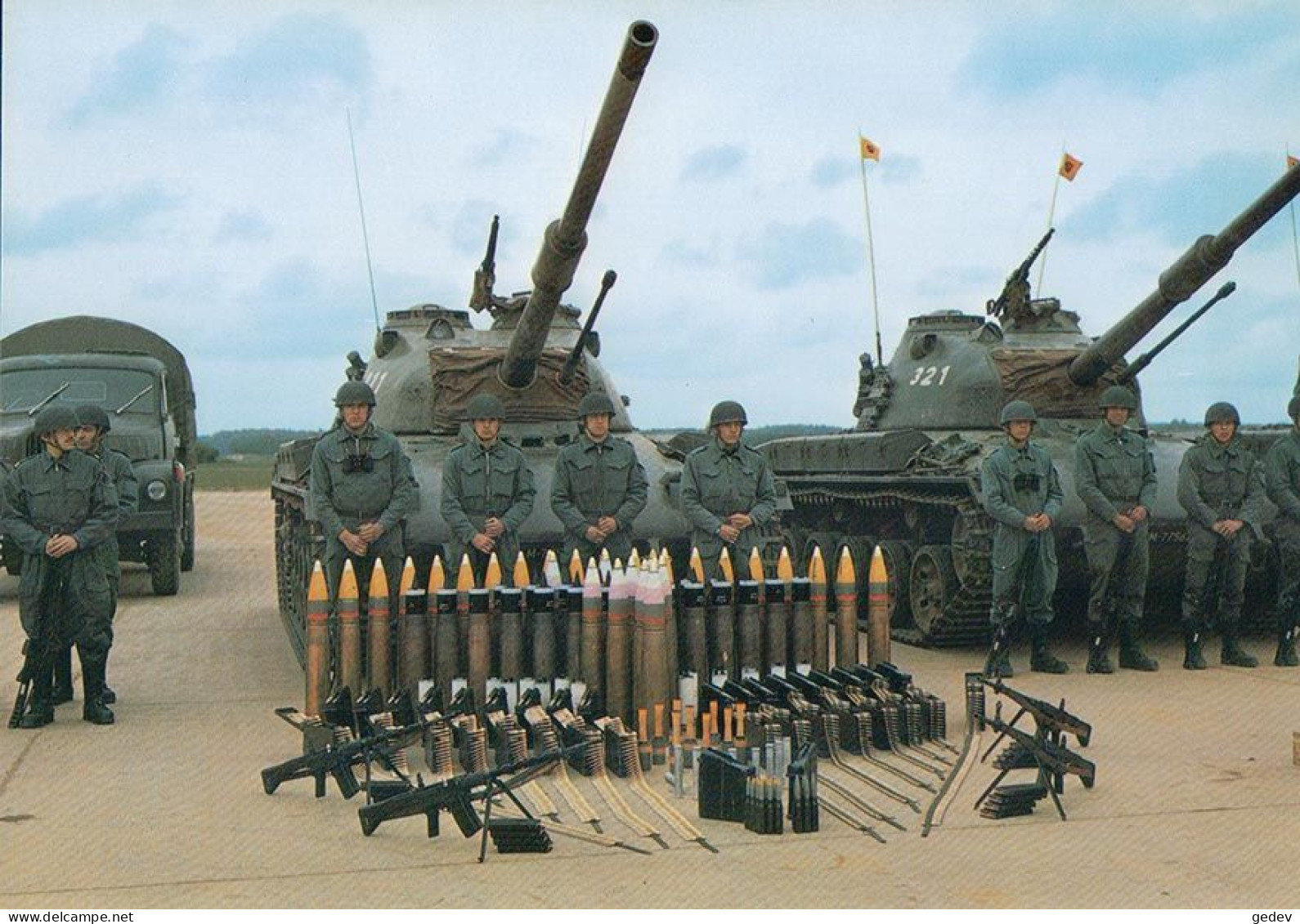 Armée Suisse, Chars De Combat PZ 68 Et Ses Munitions (6545) 10x15 - Equipment