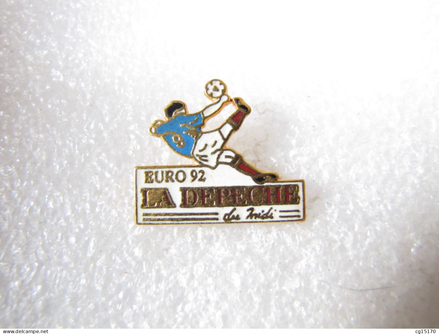 PIN'S   MEDIA  FOOTBALL  EURO  92   LA DÉPÊCHE DU MIDI Email Grand Feu - Medios De Comunicación