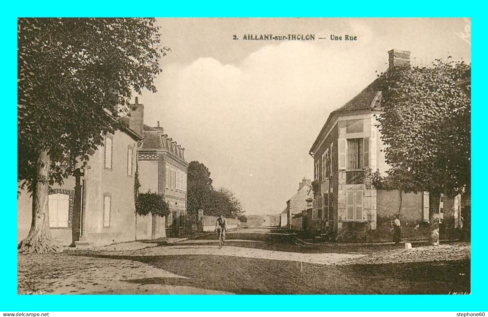 A753 / 063 89 - AILLANT SUR THOLON Une Rue - Aillant Sur Tholon