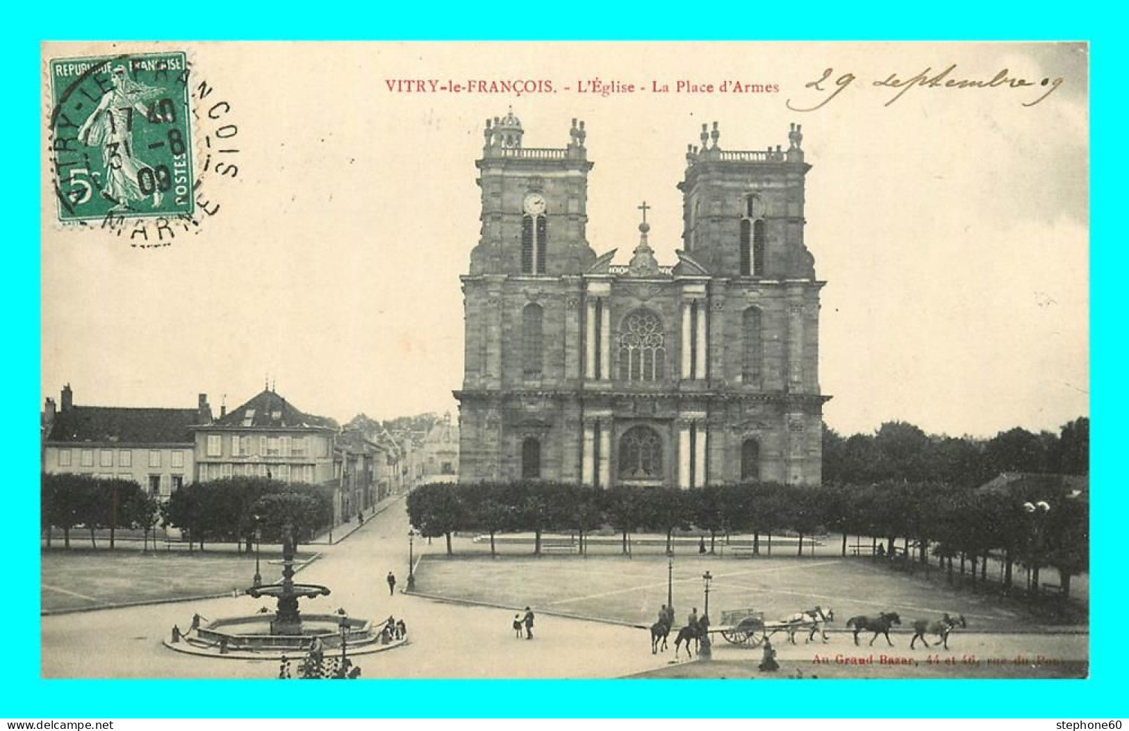 A750 / 309 51 - VITRY LE FRANCOIS Eglise Place D'Armes - Vitry-le-François