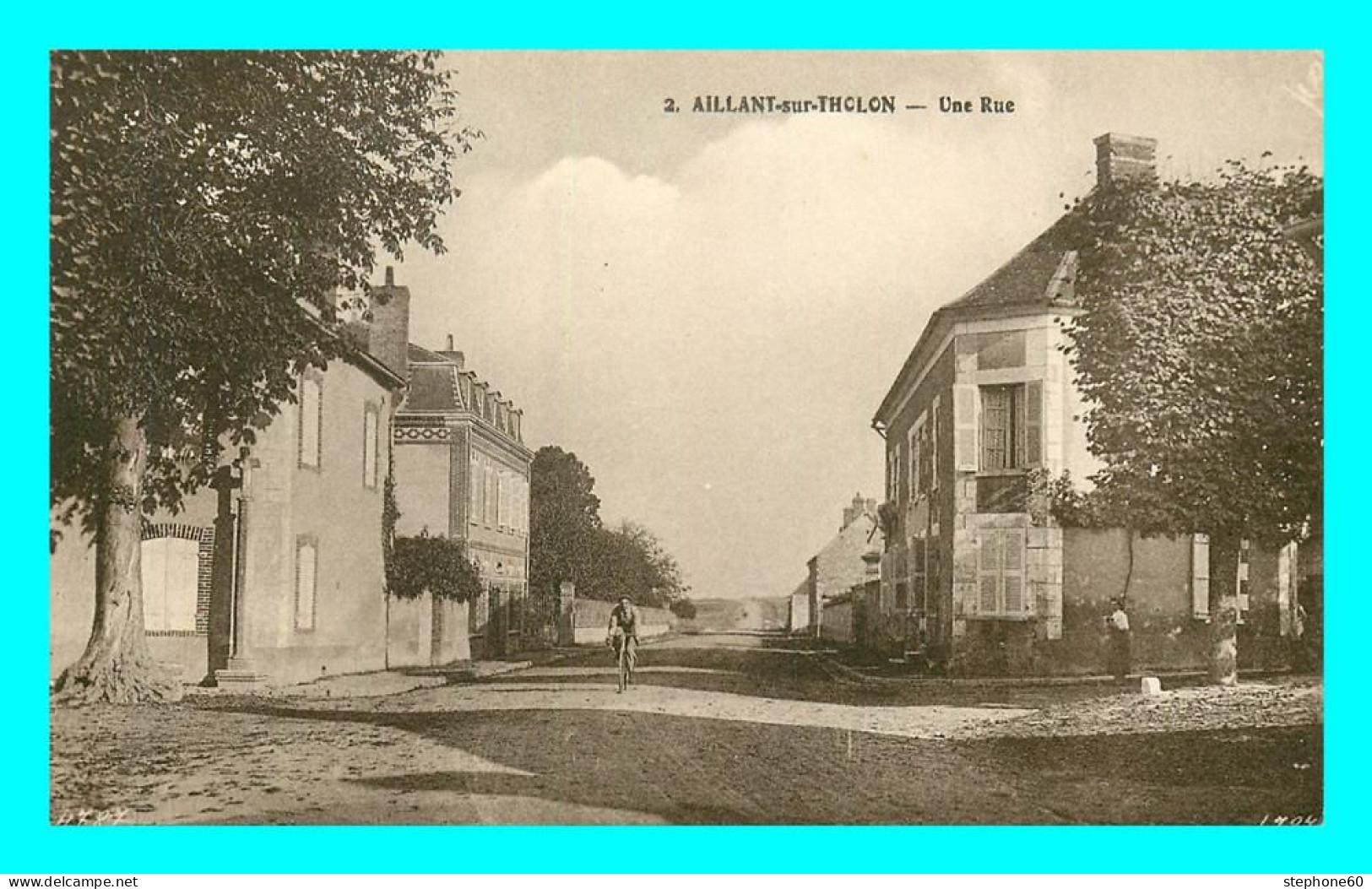 A760 / 369 89 - AILLANT SUR THOLON Une Rue - Aillant Sur Tholon