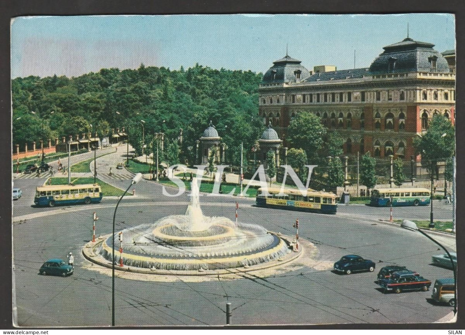 Postal Madrid Plaza Del Emperador Carlos V Y Fuente Sello Franco - Madrid