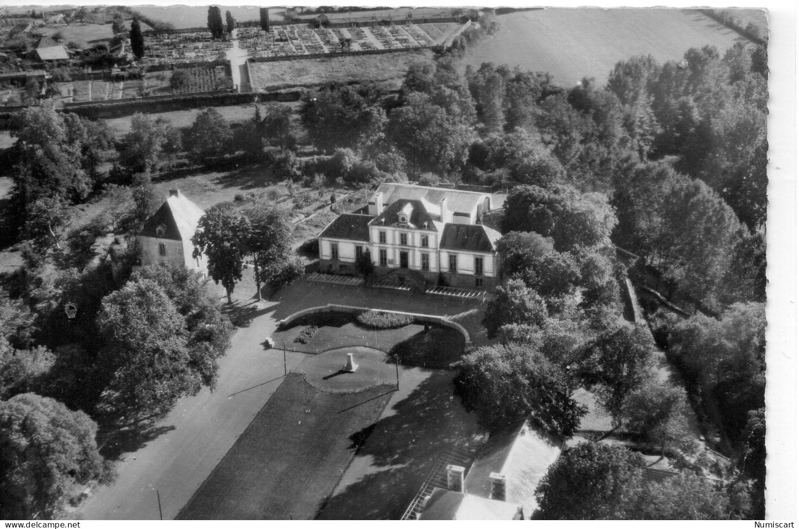 Montaigu Vue Aérienne Mairie - Montaigu