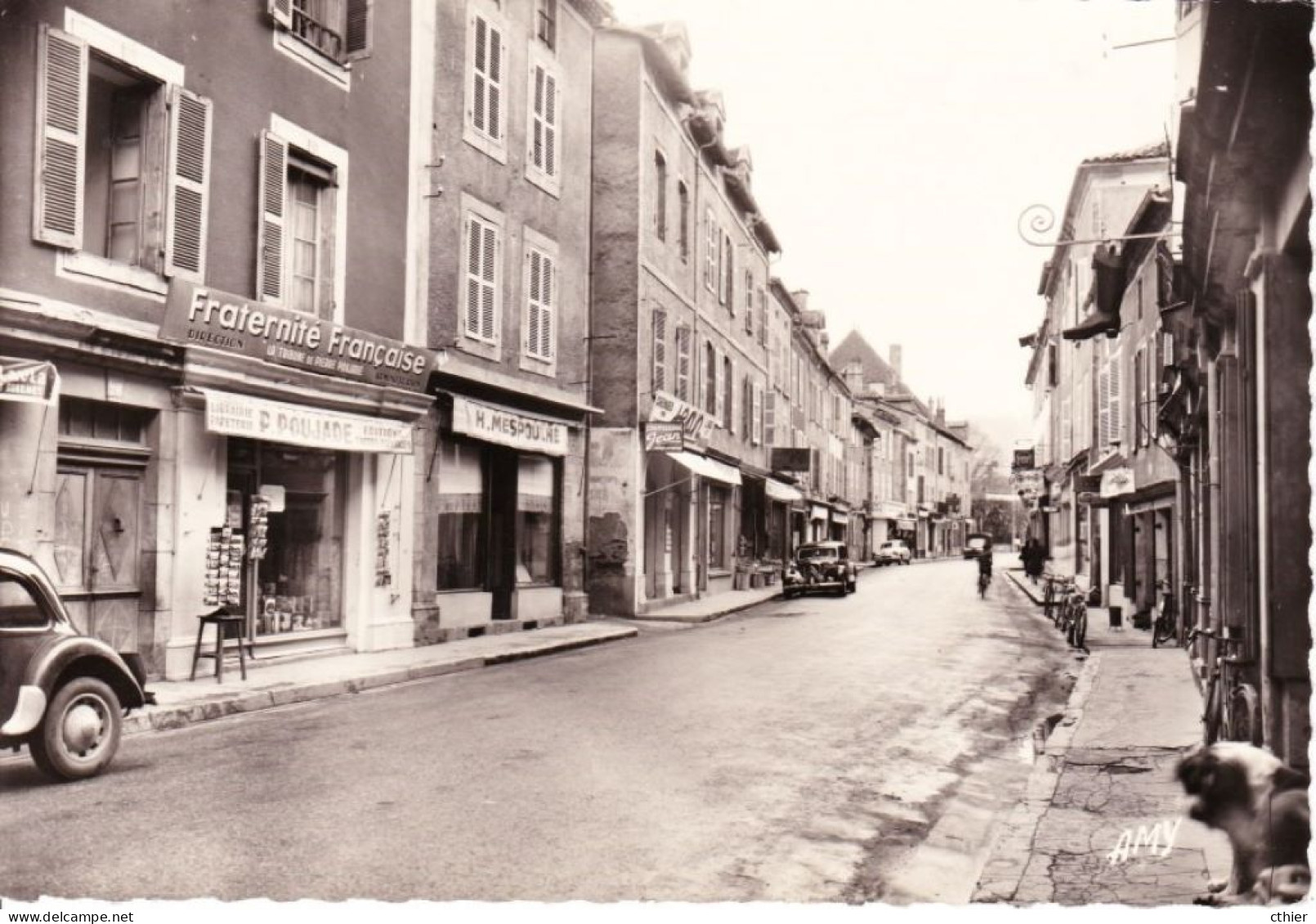 CPSM SAINT CERE 46 - Rue De La République - A Gauche Le Magasin De Pierre Poujade - Saint-Céré