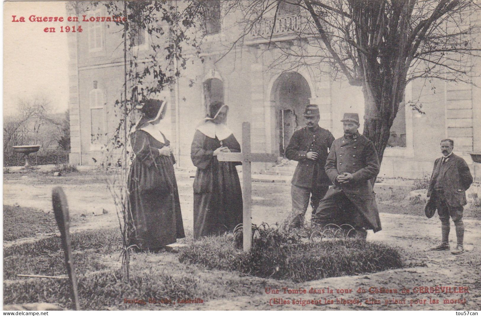 GERBEVILLER  -  MEURTHE ET MOSELLE  -  (54)  -  CPA  ANIMEE  -  TOMBE  DANS  LA  COUR  DU  CHÂTEAU. - Gerbeviller