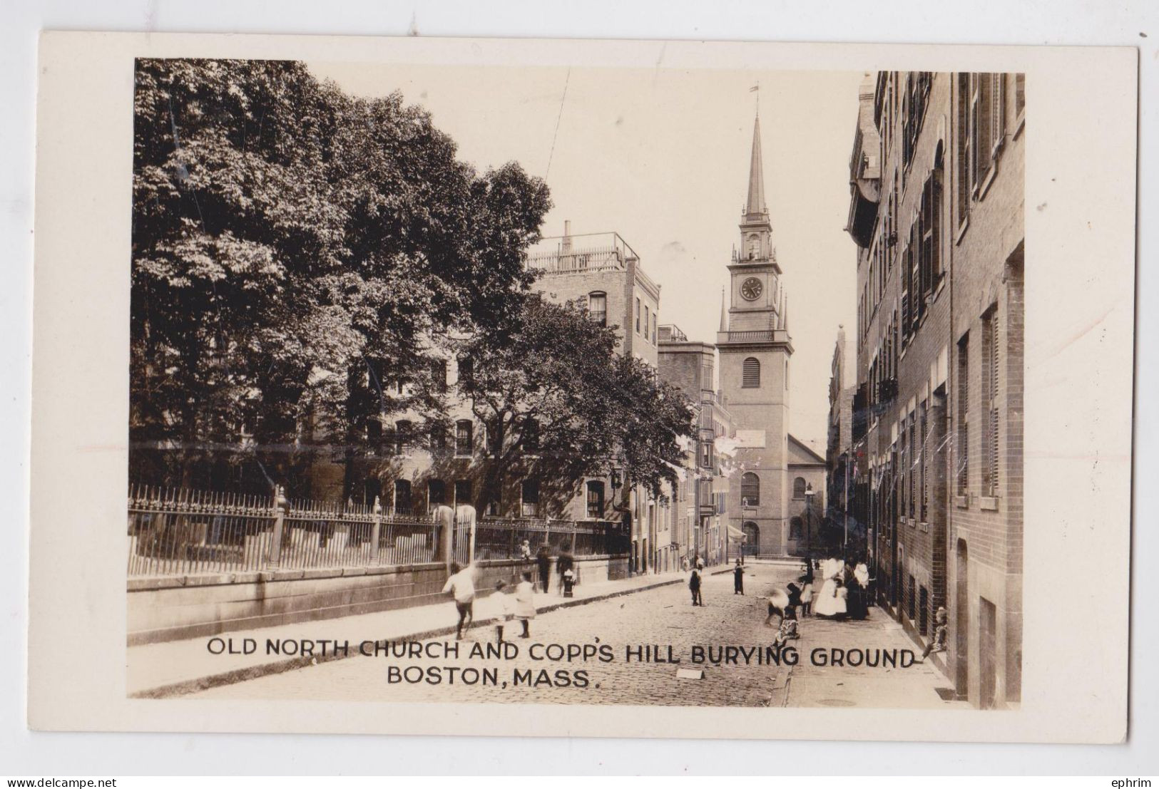 Boston Old North Church And Copps Hill Burying Ground - Boston