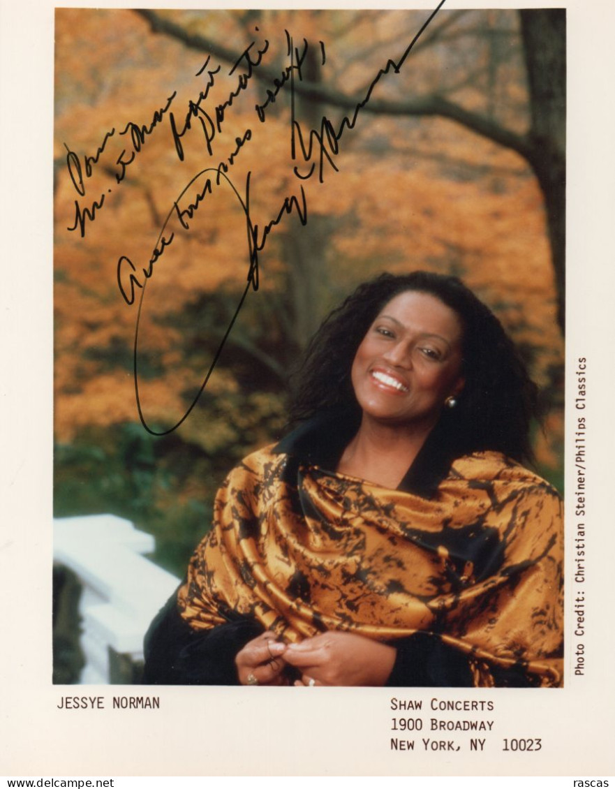 PHOTO GRAND FORMAT 1 - ENV 1 - OPERA - PHOTO DECICACEE DE LA CANTATRICE AMERICAINE JESSIE NORMAN - Signed Photographs