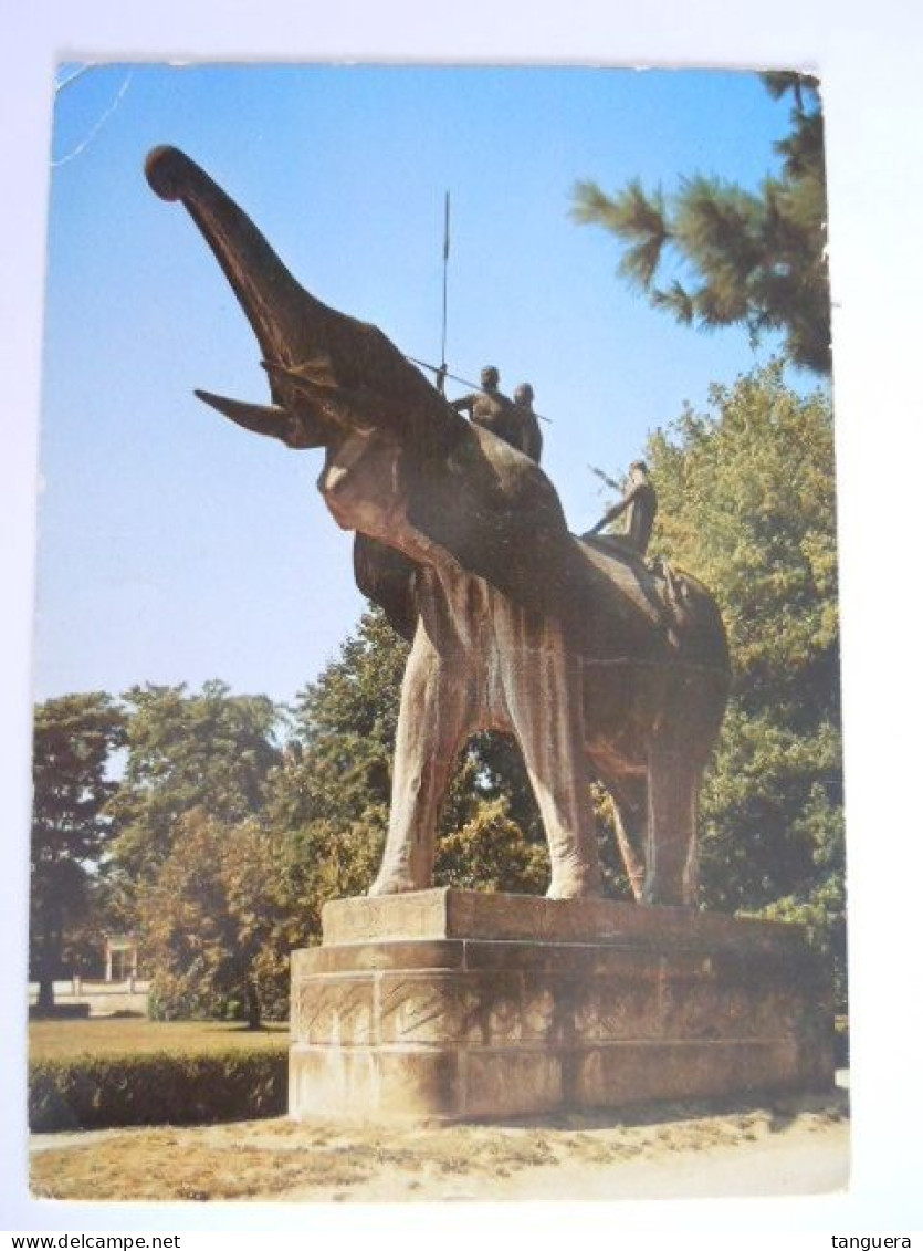 Tervuren Koninklijk Museum Voor Midden-Afrika Standbeeld Olifant Statue éléphant Tient Un Pli Coin Plooi Hoek  (701) - Tervuren