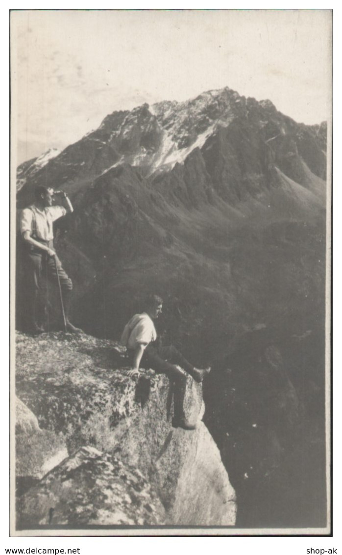 Y28433/ Bergsteiger über Dem Alpener Ferner Tirol Foto AK 1920 - Other & Unclassified