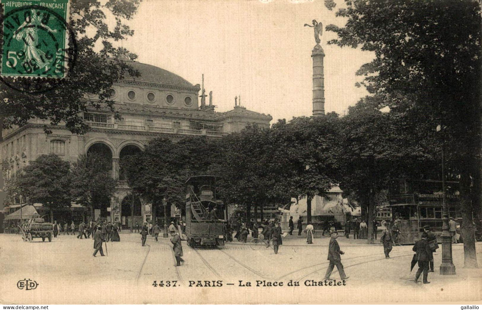 PARIS LA PLACE DU CHATELET TRAMWAY - Plätze