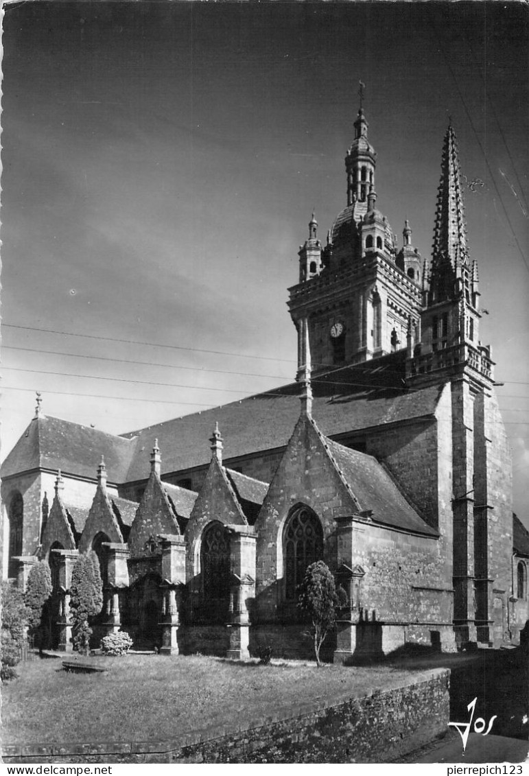 29 - Saint Thégonnec - Façade Nord De L'église, Le Clocher Mur Et Le Sommet De La Tour - Saint-Thégonnec