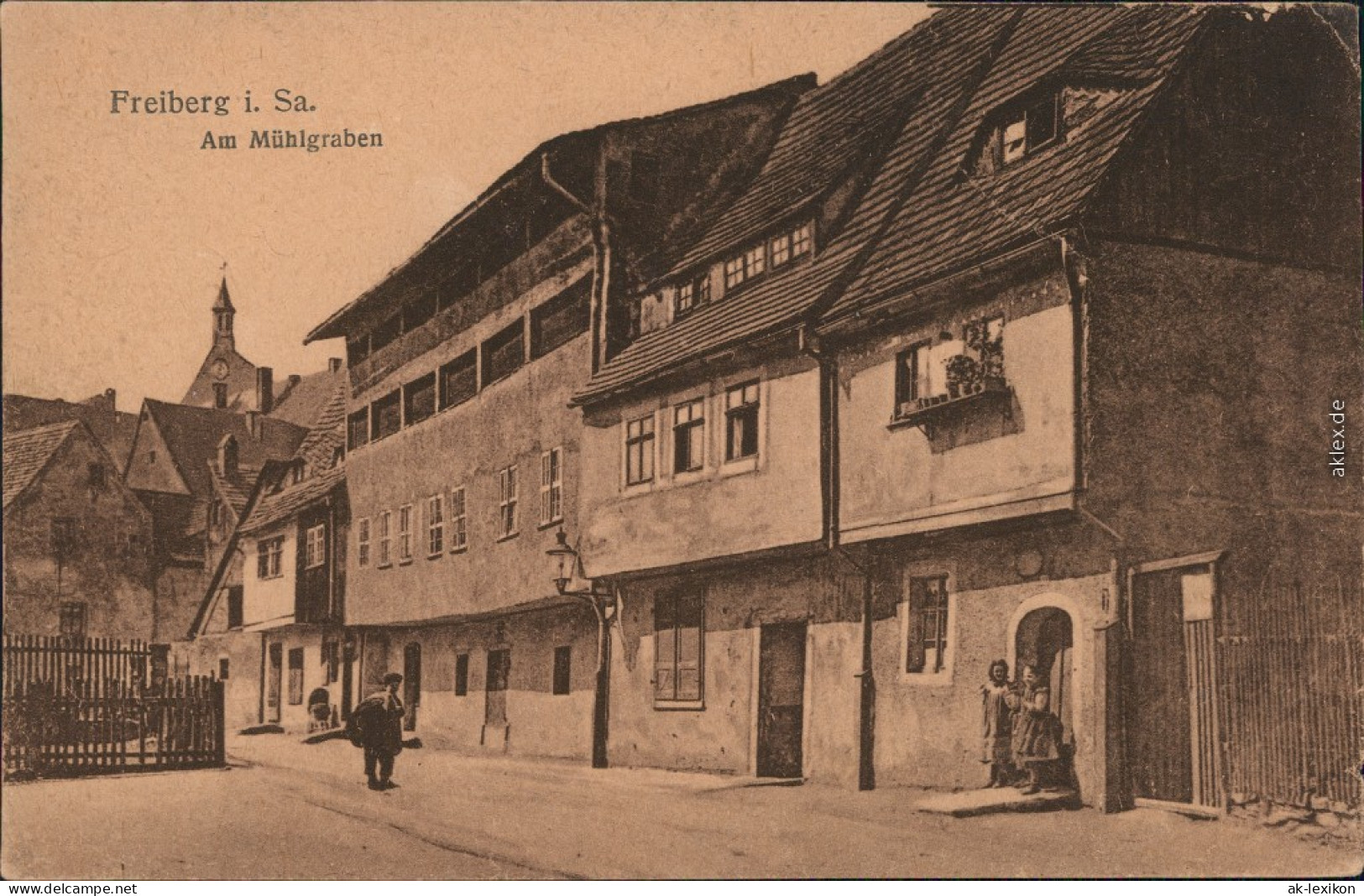 Freiberg (Sachsen) Am Mühlgraben, Menschen Vor Haus 1919 - Freiberg (Sachsen)