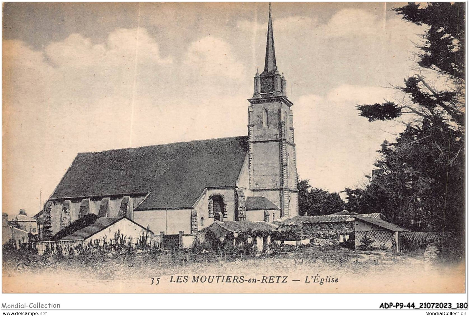 ADPP9-44-0853 - LES MOUTIERS-LES-PINS - L'église - Les Moutiers-en-Retz